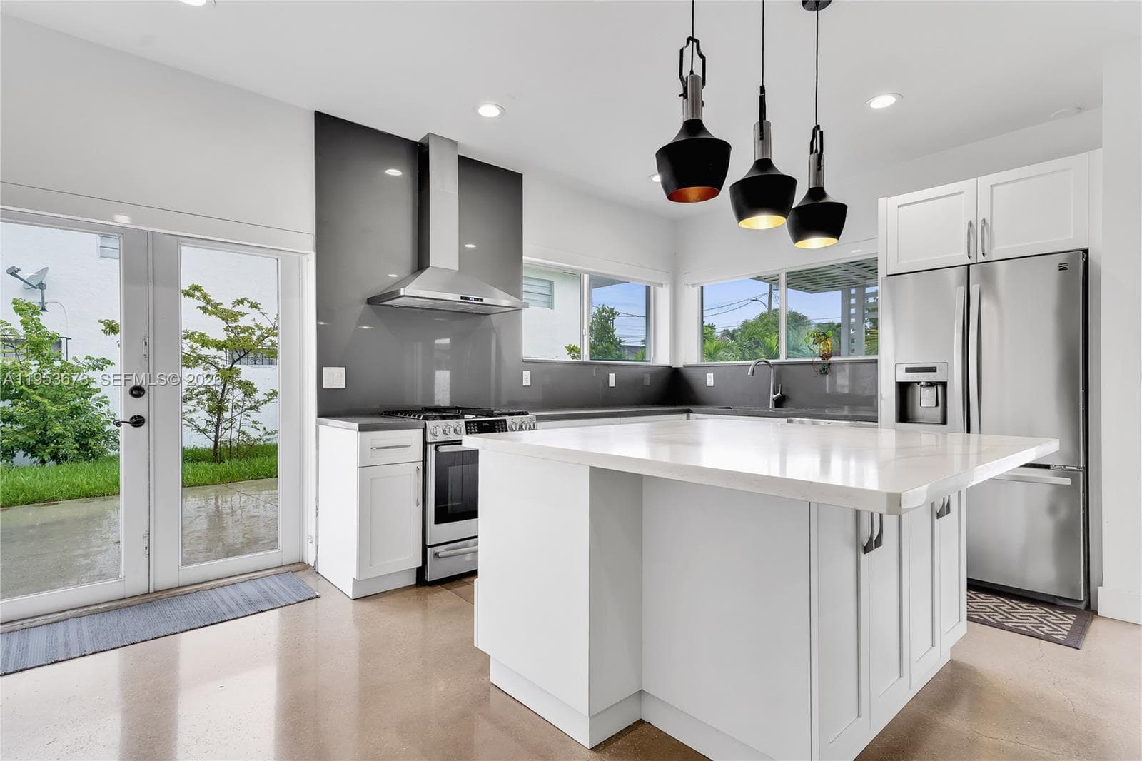2247 NW 2nd St, Miami FL 33125 — 8