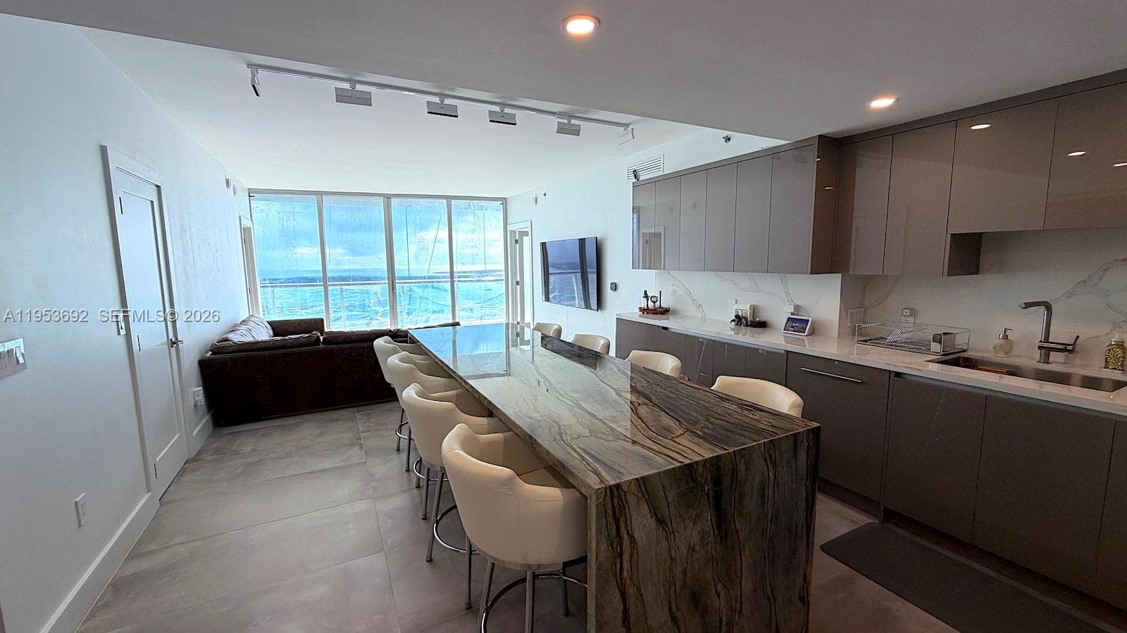 465 Brickell Ave # 5603, Miami FL 33131 — 6