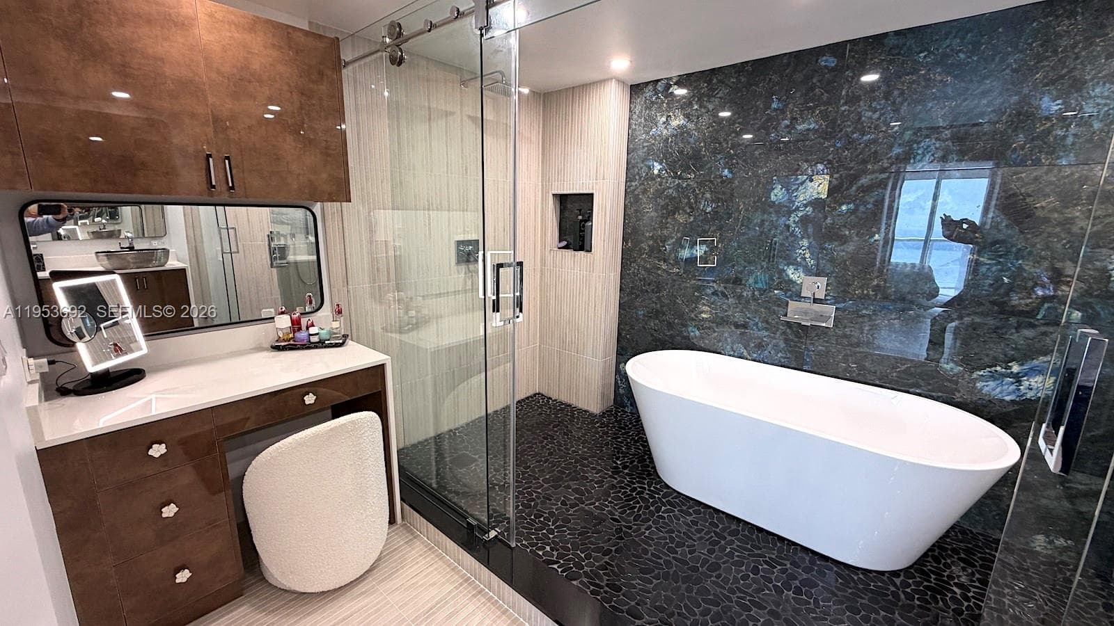 465 Brickell Ave # 5603, Miami FL 33131 — 9