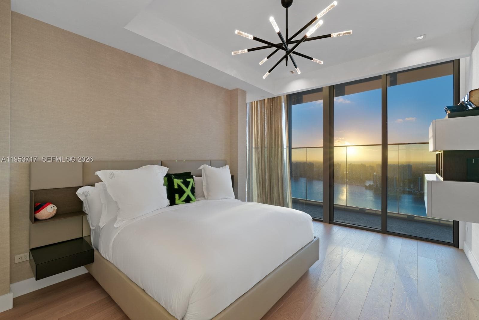 18501 Collins Ave # 3704, Sunny Isles Beach FL 33160 — 57