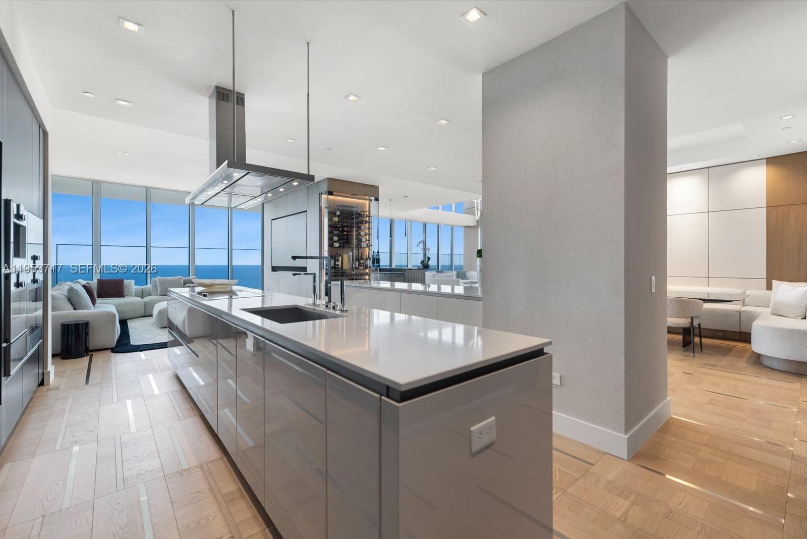 18501 Collins Ave # 3704, Sunny Isles Beach FL 33160 — 36