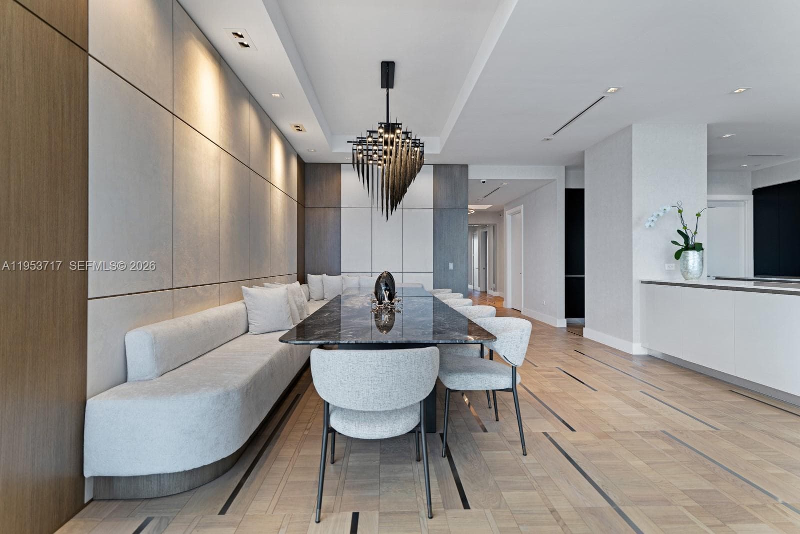 18501 Collins Ave # 3704, Sunny Isles Beach FL 33160 — 32