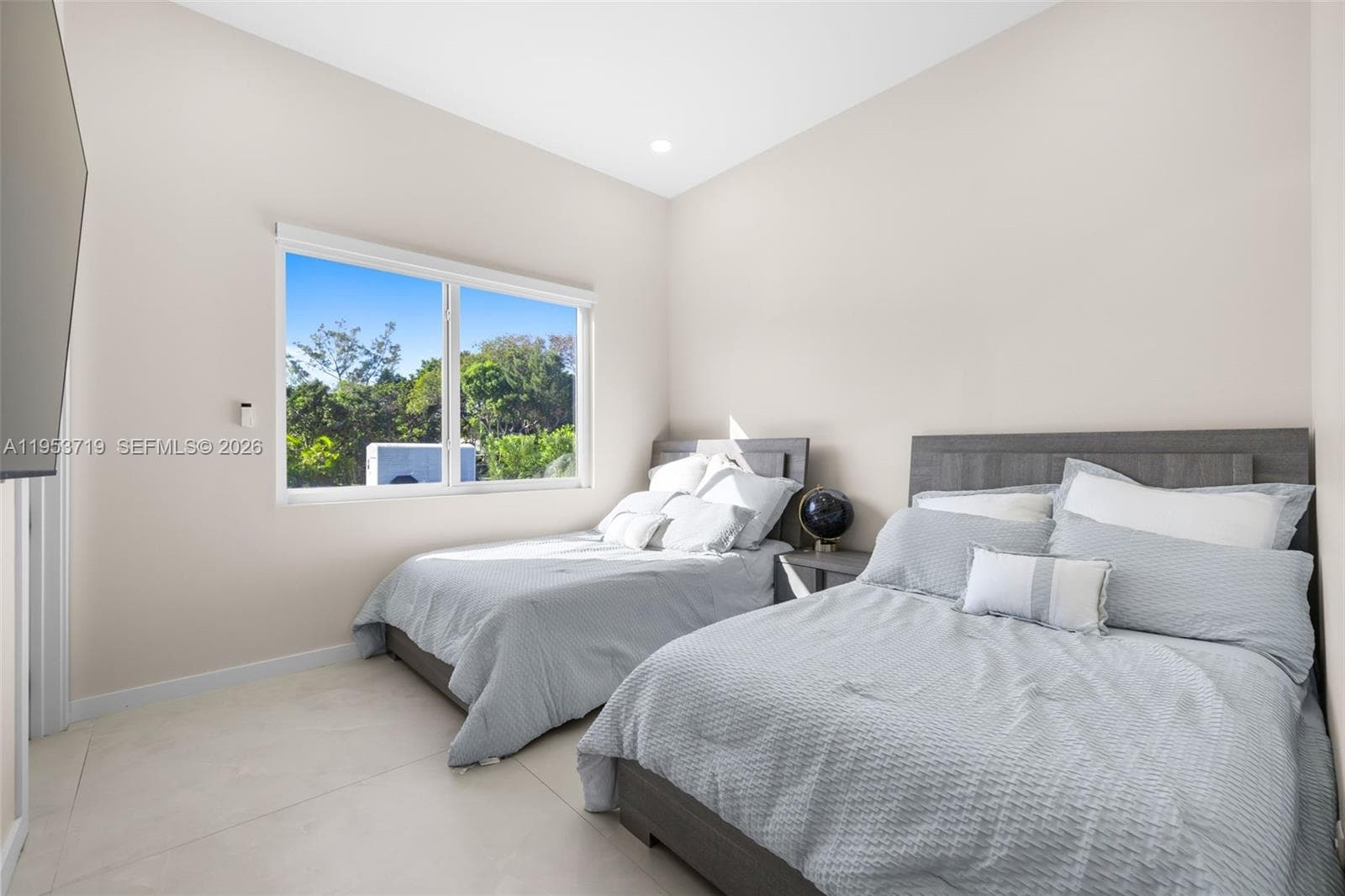 7301 SW 173rd St, Palmetto Bay FL 33157 — 32