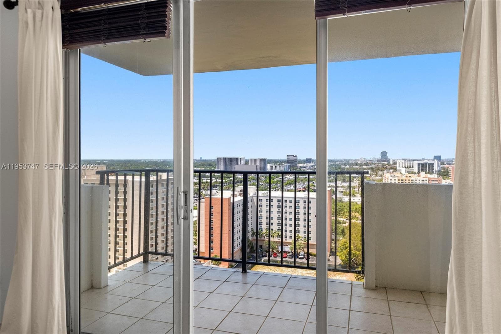 2780 NE 183rd St # 1911, Aventura FL 33160 — 24