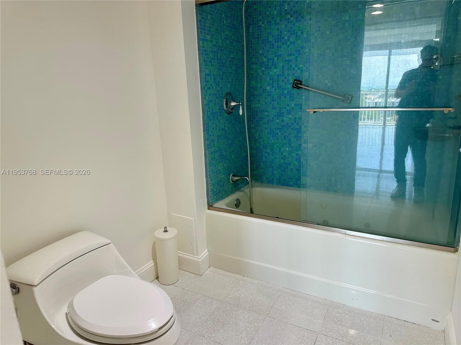 881 Ocean Dr # 10D, Key Biscayne FL 33149 — 12