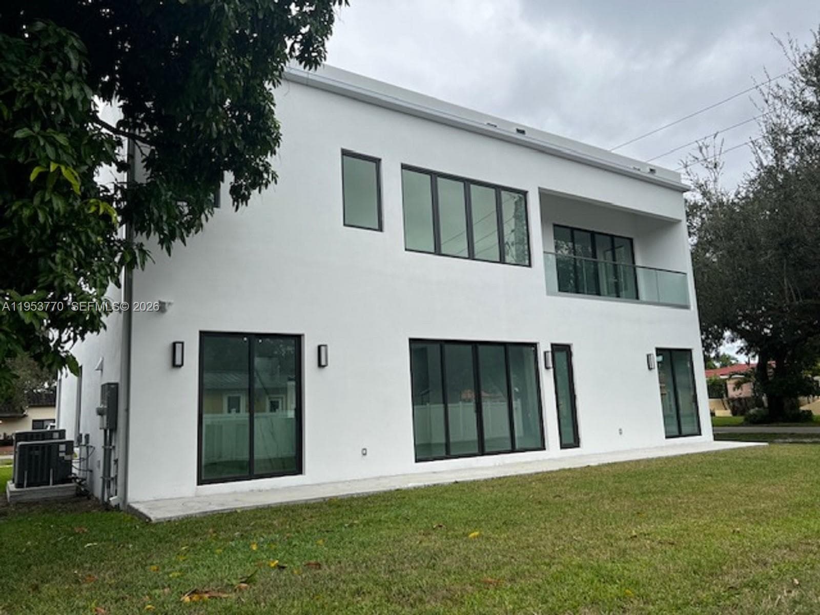 2 Hough Dr, Miami Springs FL 33166 — 5