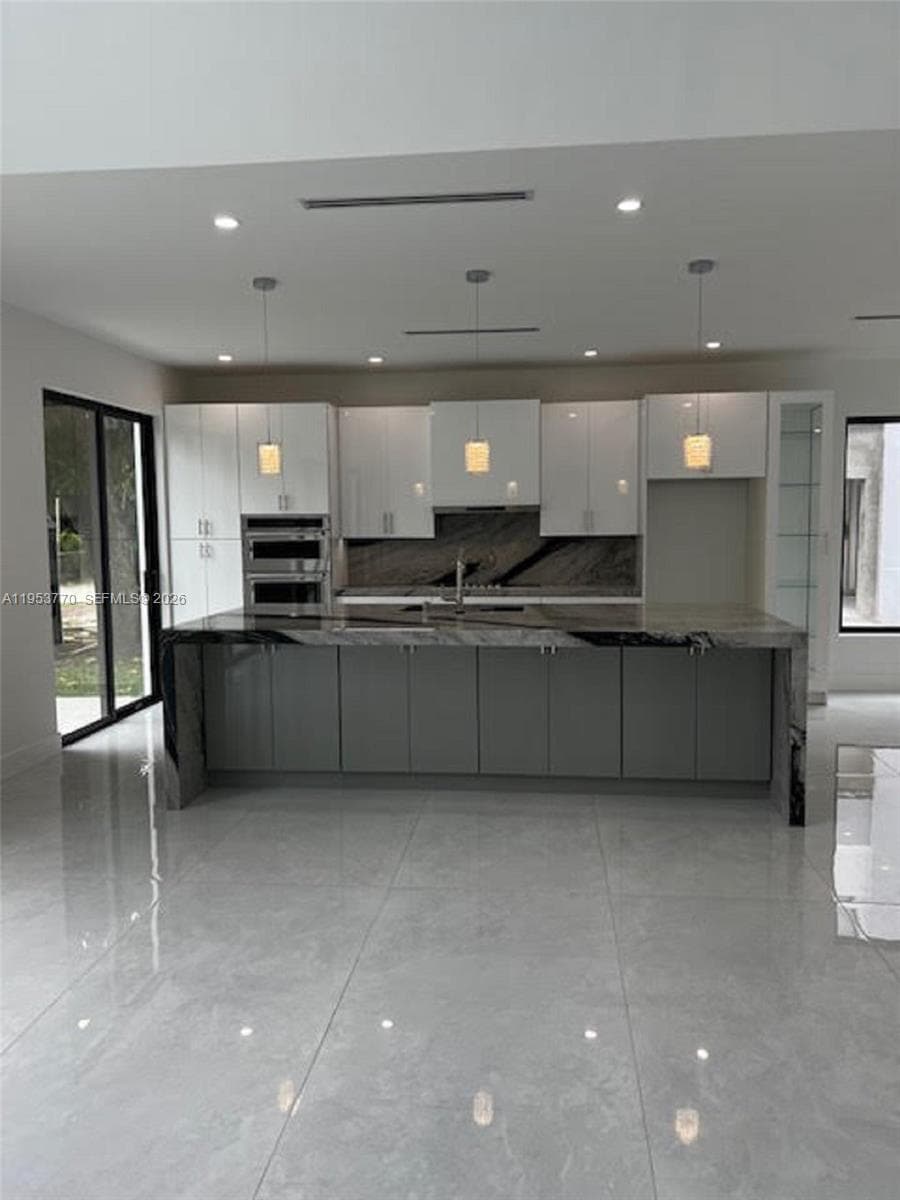 2 Hough Dr, Miami Springs FL 33166 — 9