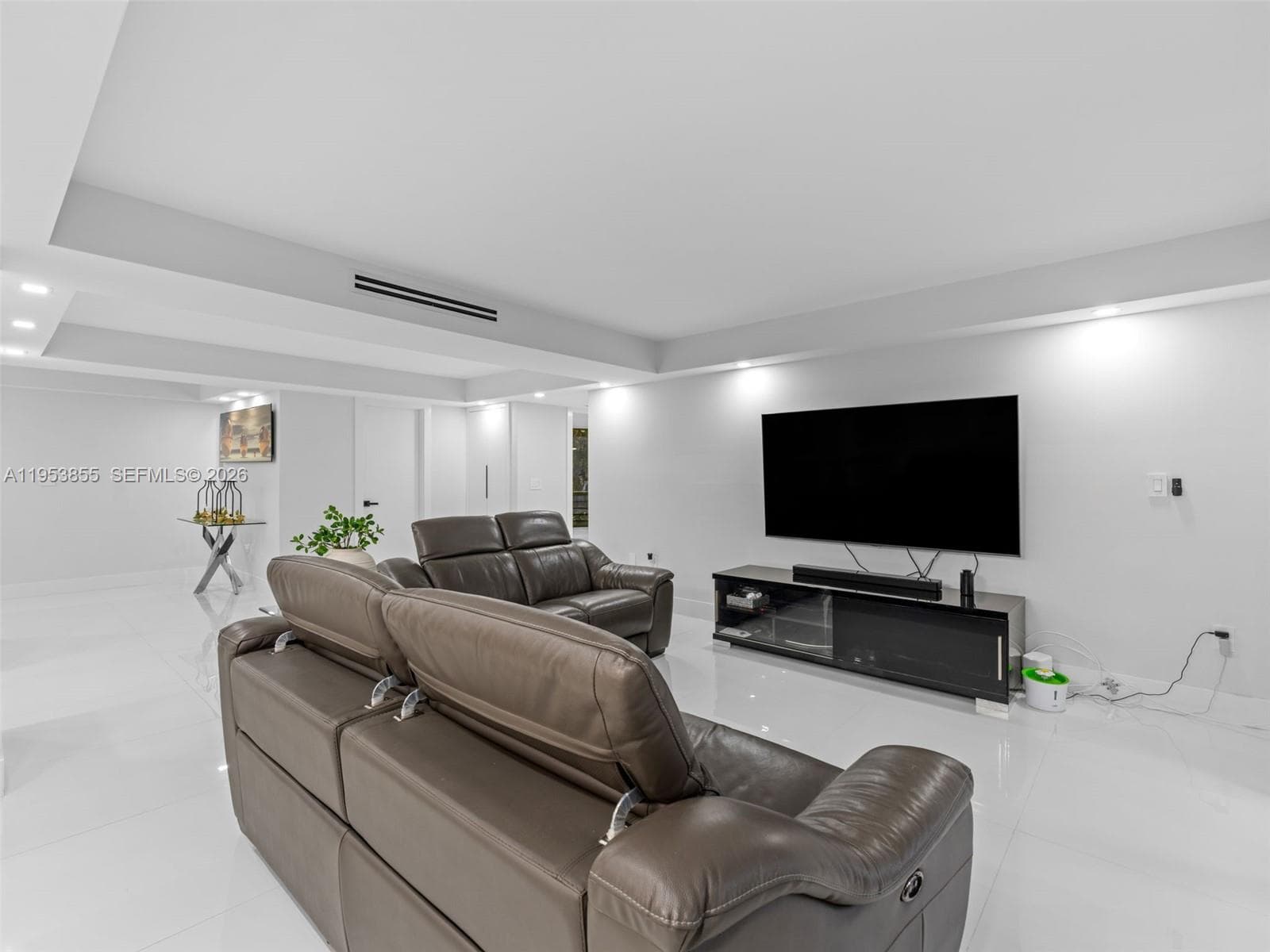 13953 Kendale Lakes Cir # B205, Miami FL 33183 — 16