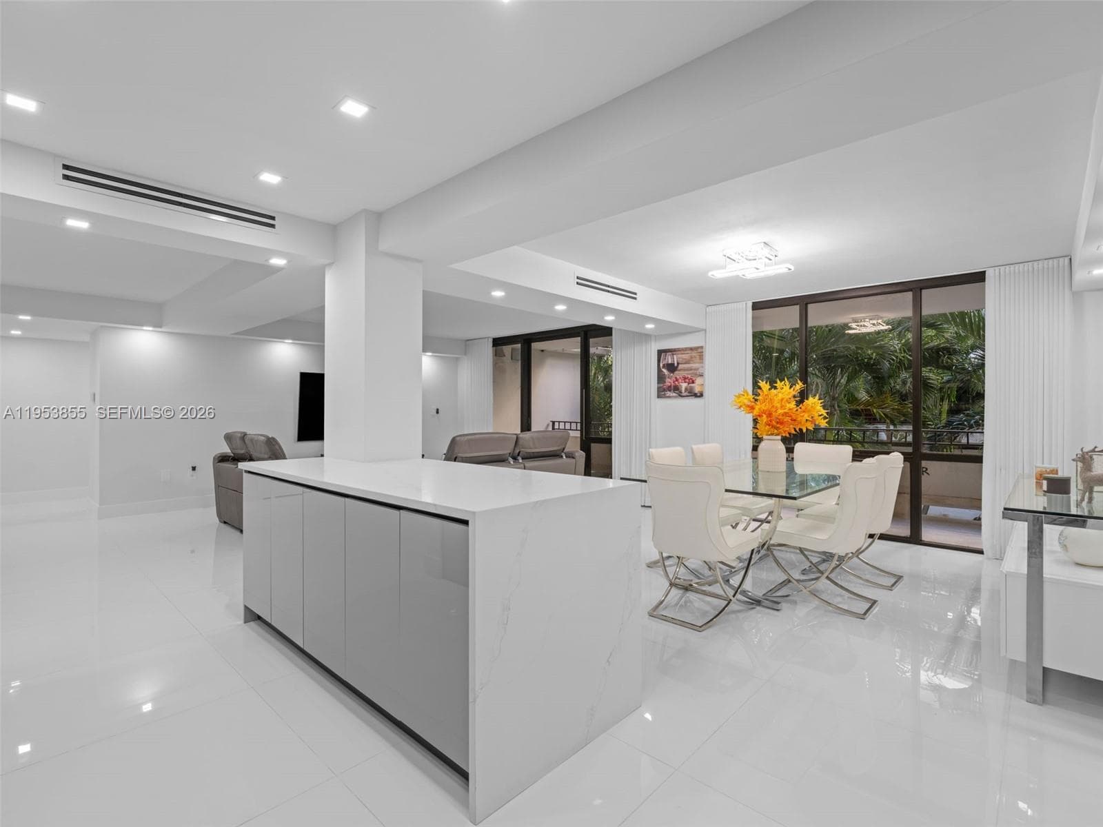 13953 Kendale Lakes Cir # B205, Miami FL 33183 — 12