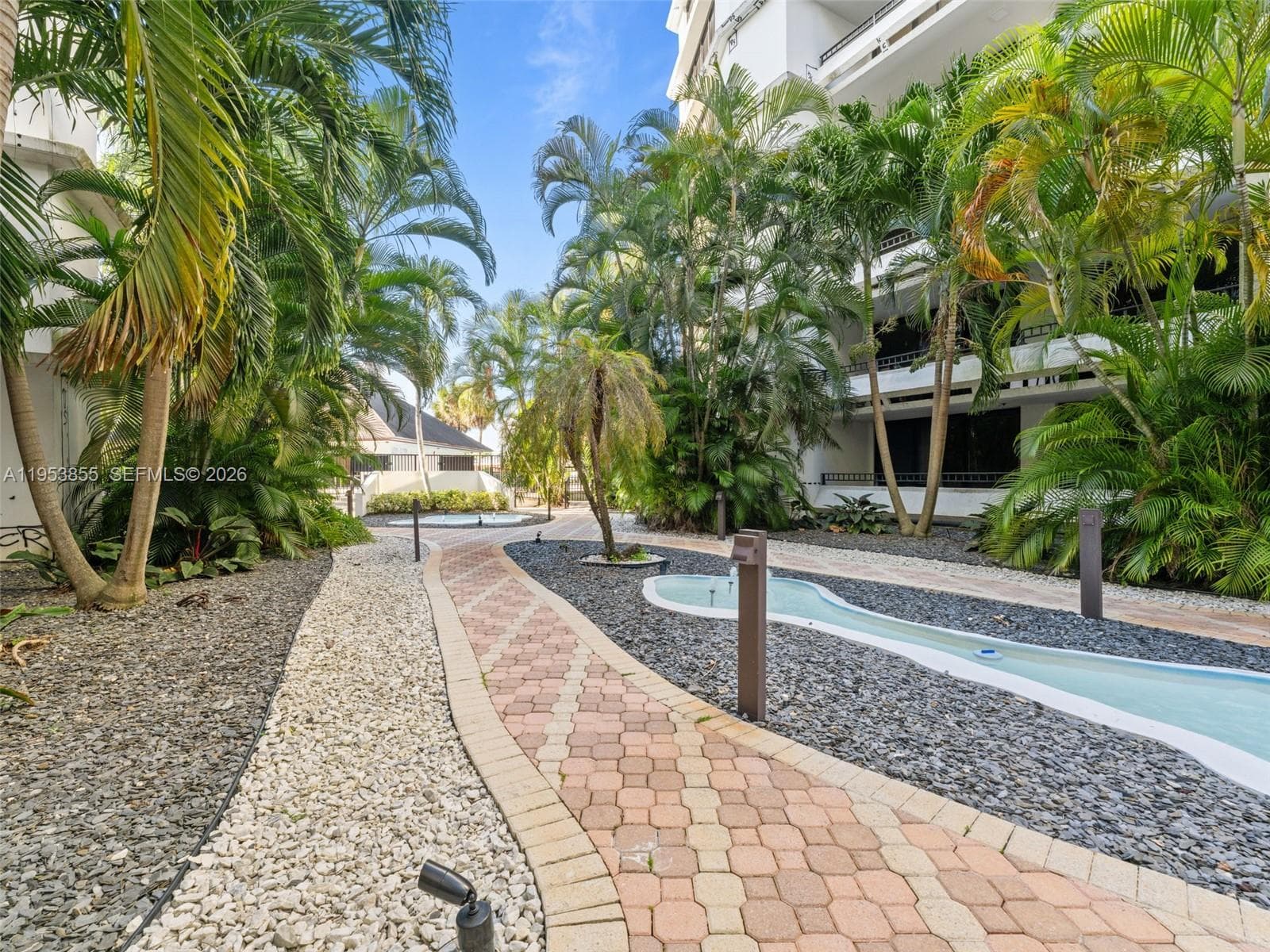 13953 Kendale Lakes Cir # B205, Miami FL 33183 — 34
