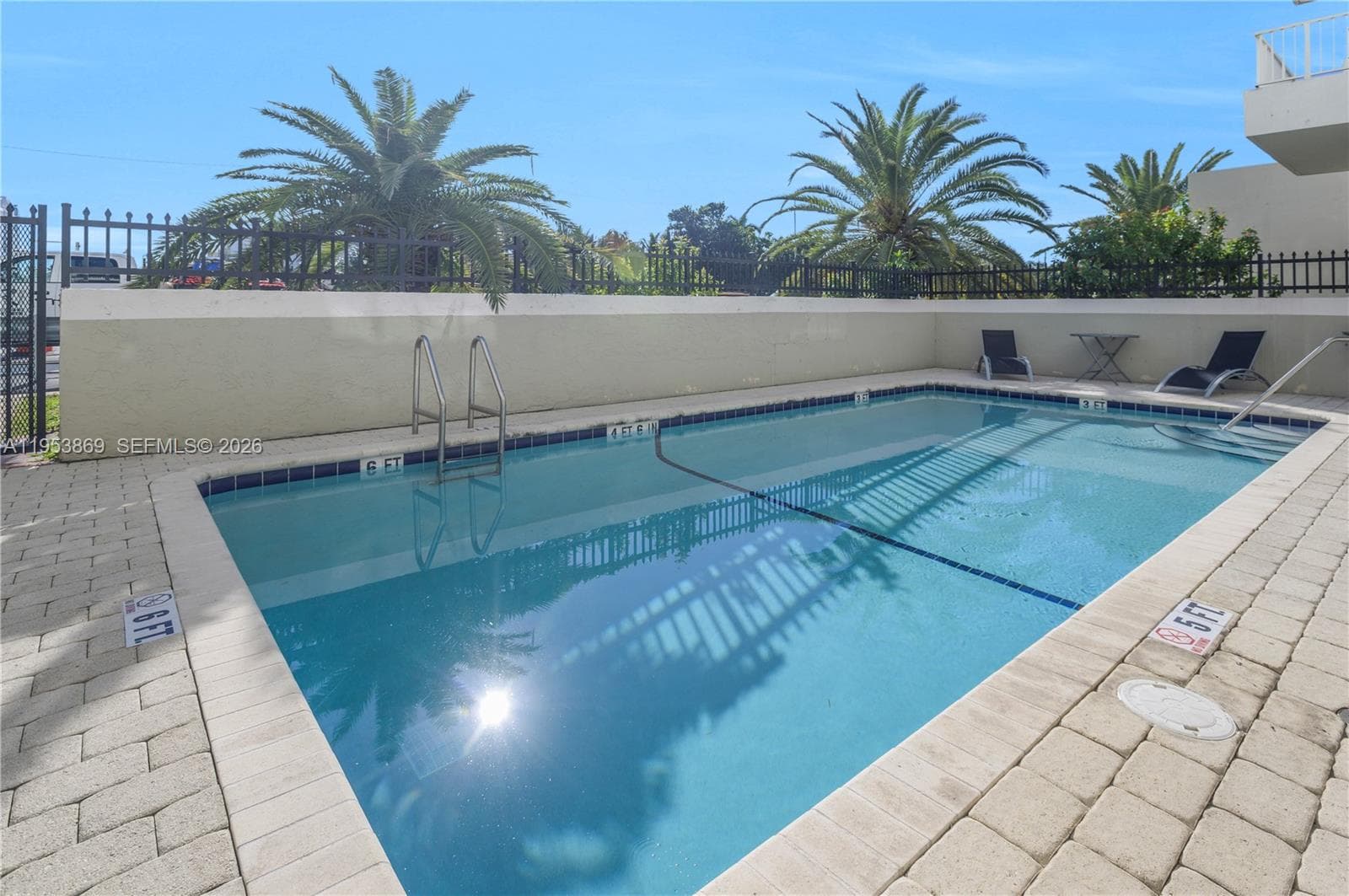 2600 Collins Ave # 204, Miami Beach FL 33140 — 17