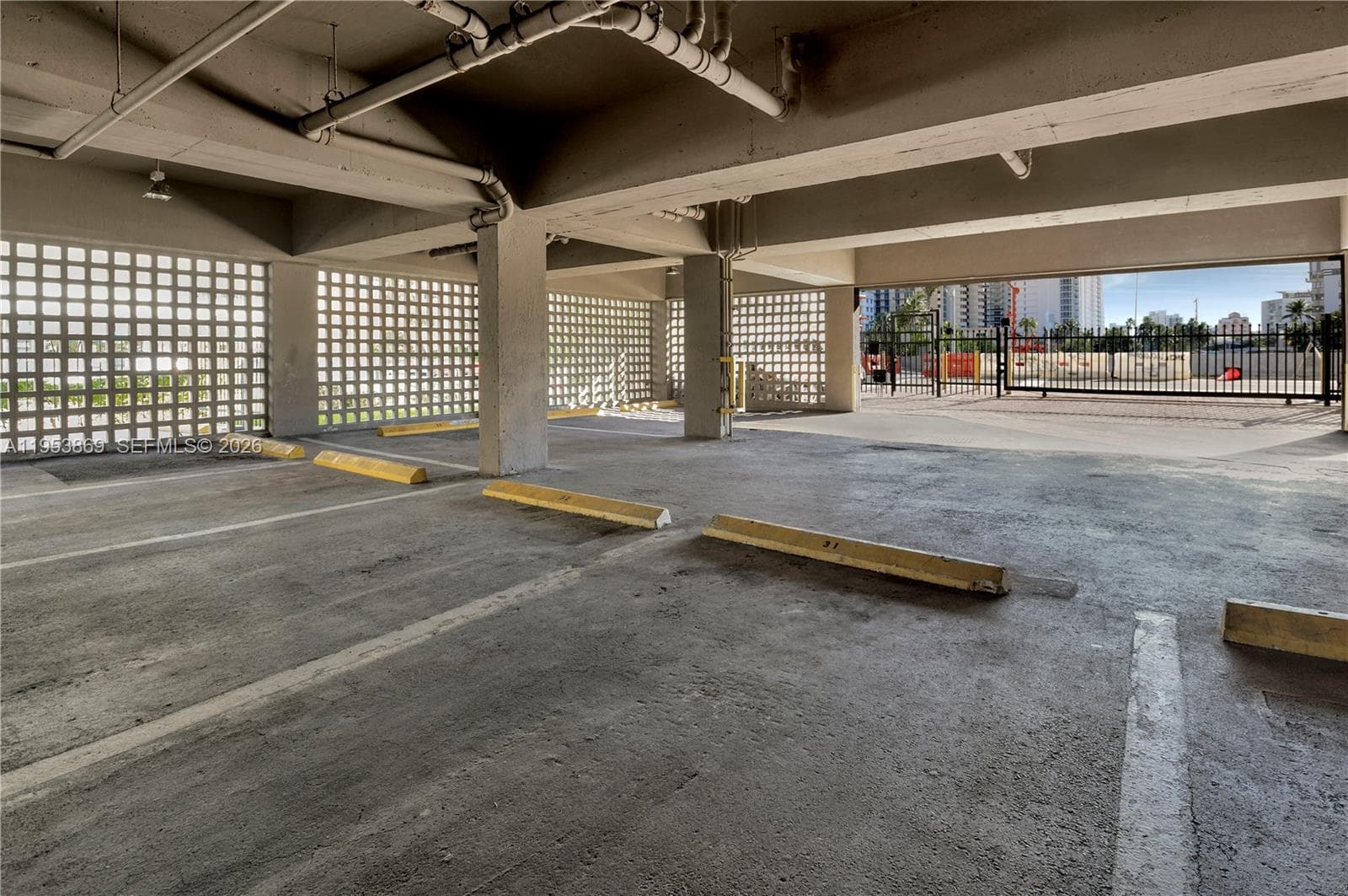 2600 Collins Ave # 204, Miami Beach FL 33140 — 18