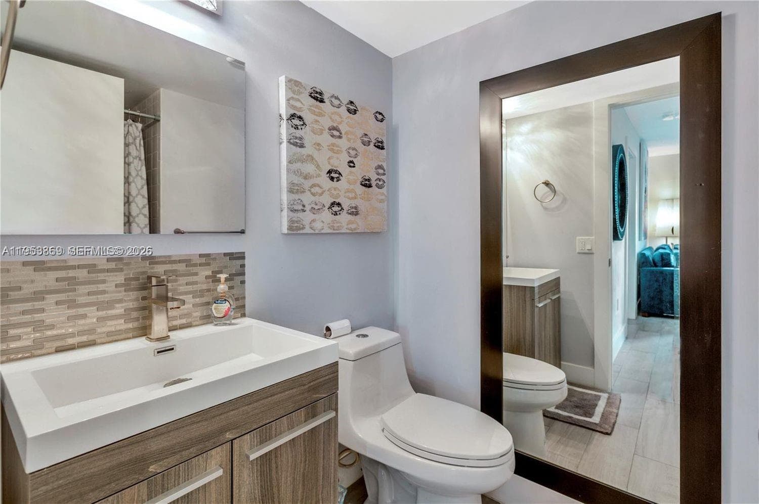 2600 Collins Ave # 204, Miami Beach FL 33140 — 11