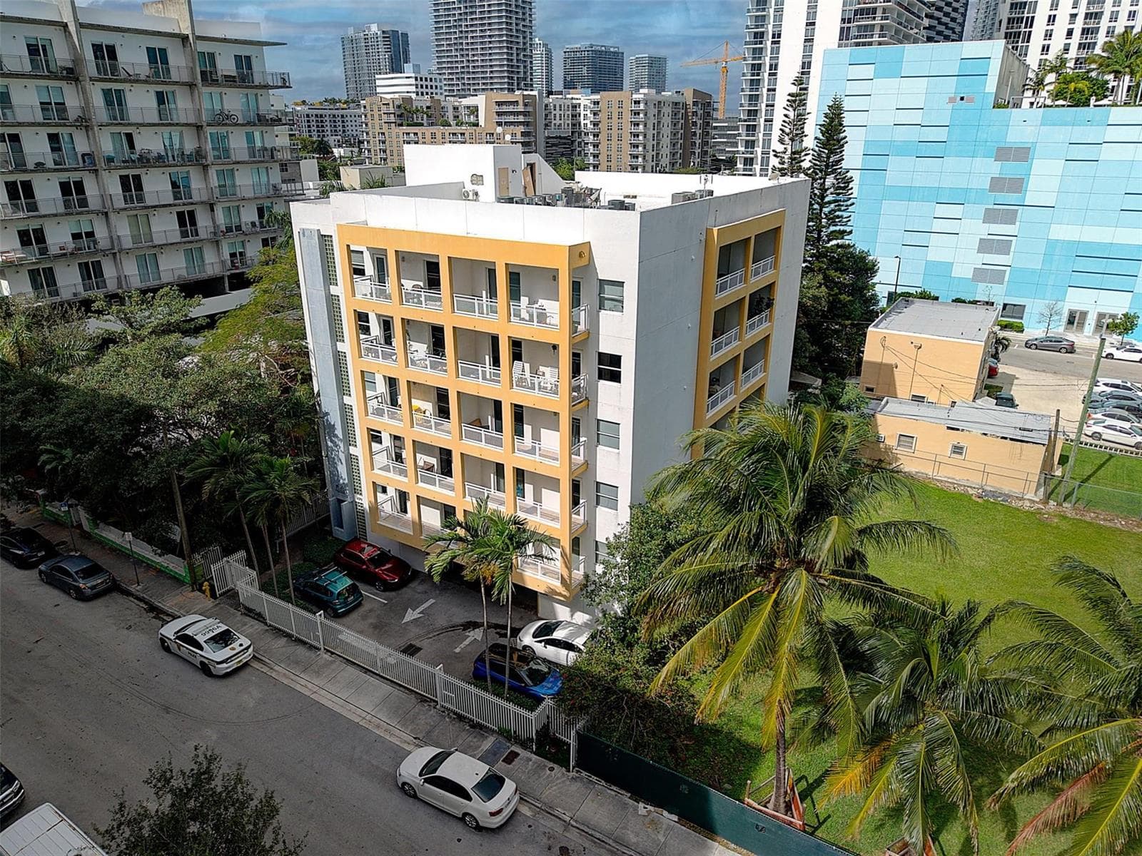 471 NE 25th Street # 503, Miami FL 33137 — 24