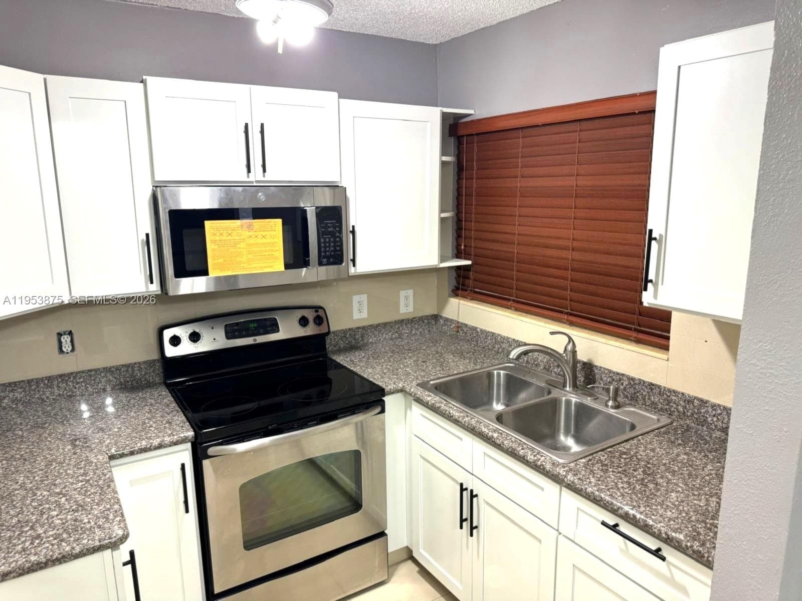 5461 W 24th Ave # 25, Hialeah FL 33016 — 1