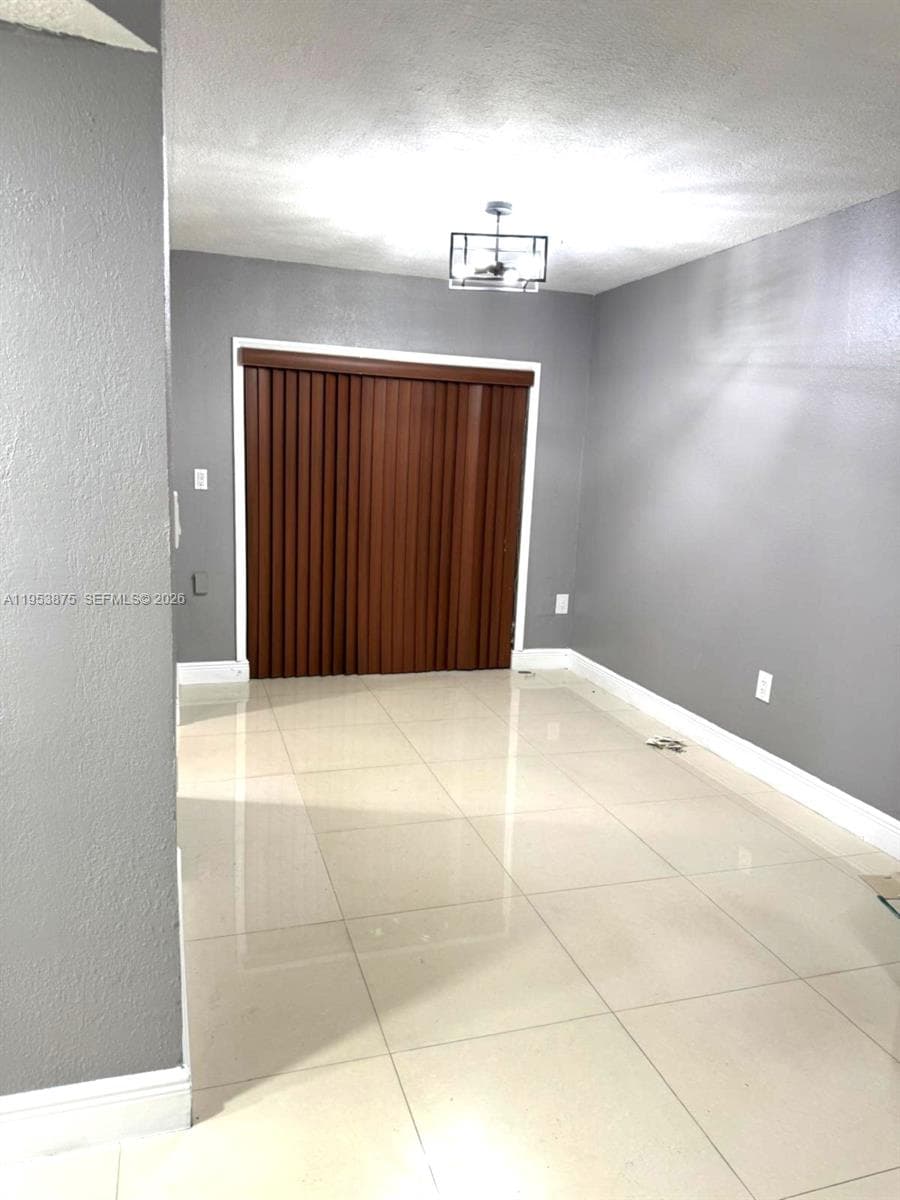 5461 W 24th Ave # 25, Hialeah FL 33016 — 8
