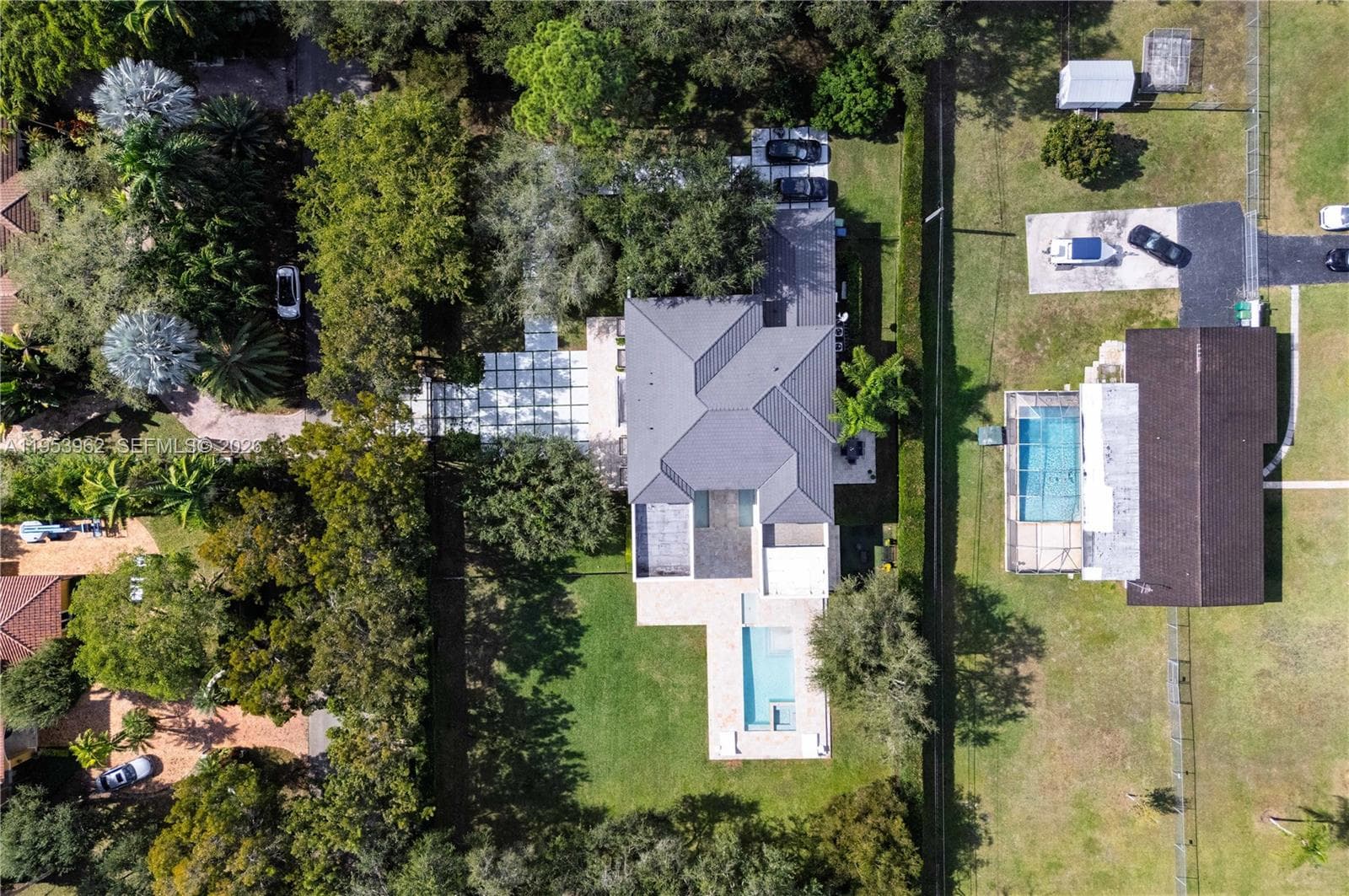 6355 SW 114th St, Pinecrest FL 33156 — 50