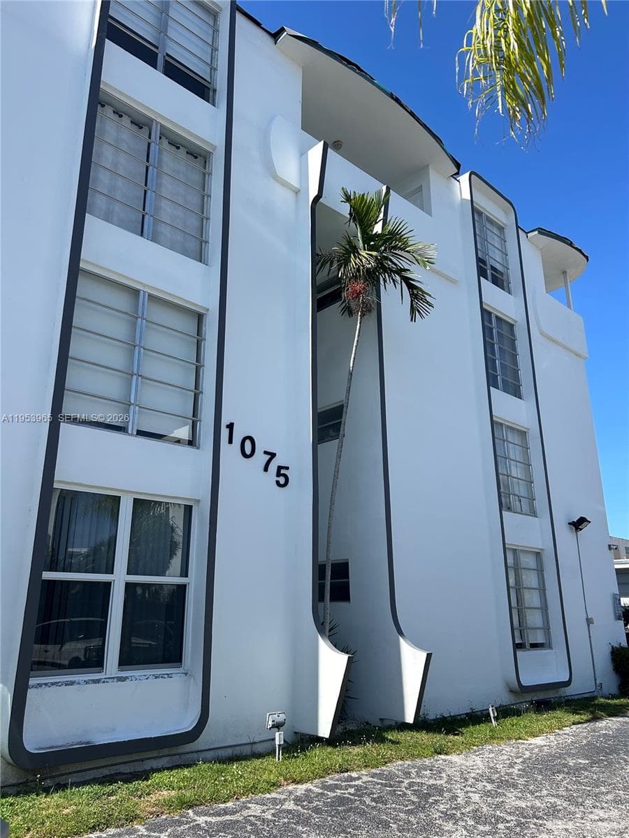1075 93rd St # 106, Bay Harbor Islands FL 33154 — 17