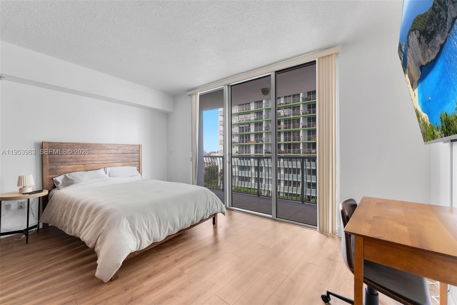 1750 N Bayshore Dr # 1407, Miami FL 33132 — 13