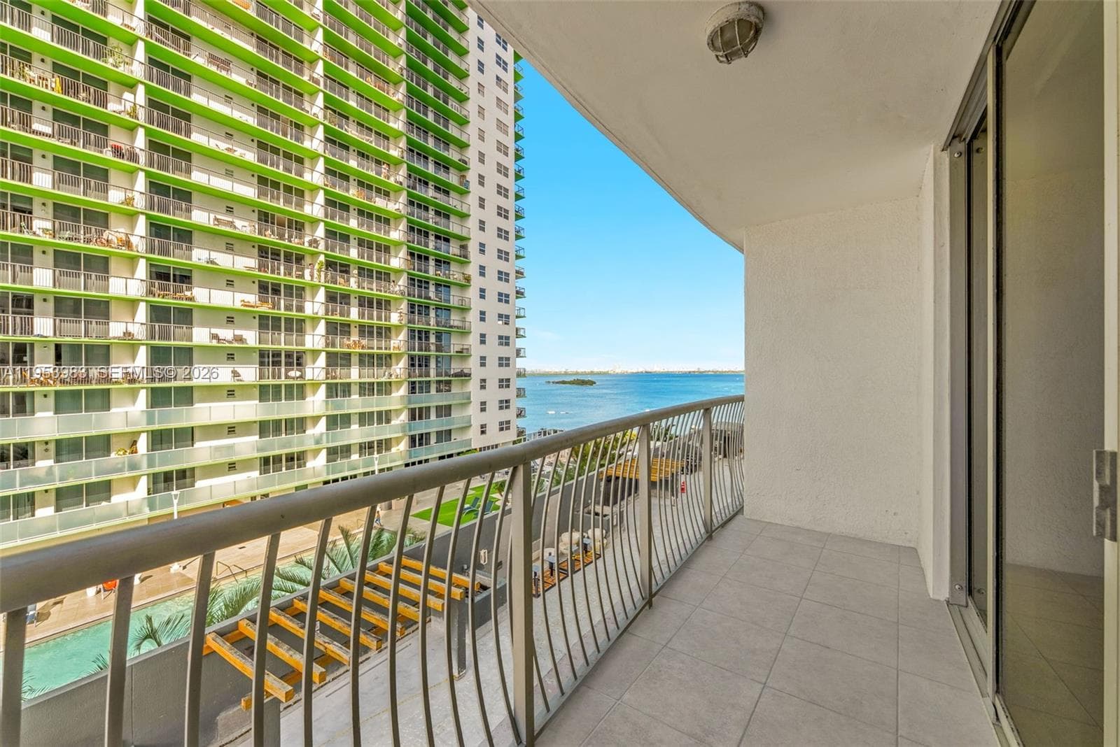 1750 N Bayshore Dr # 1407, Miami FL 33132 — 16