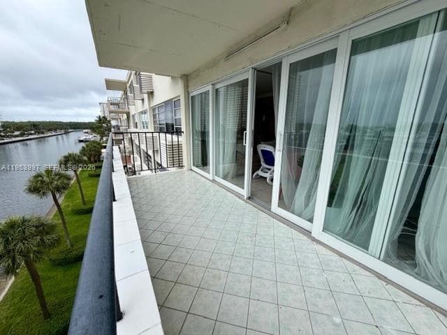 220 Kings Point Dr # 501, Sunny Isles Beach FL 33160 — 4