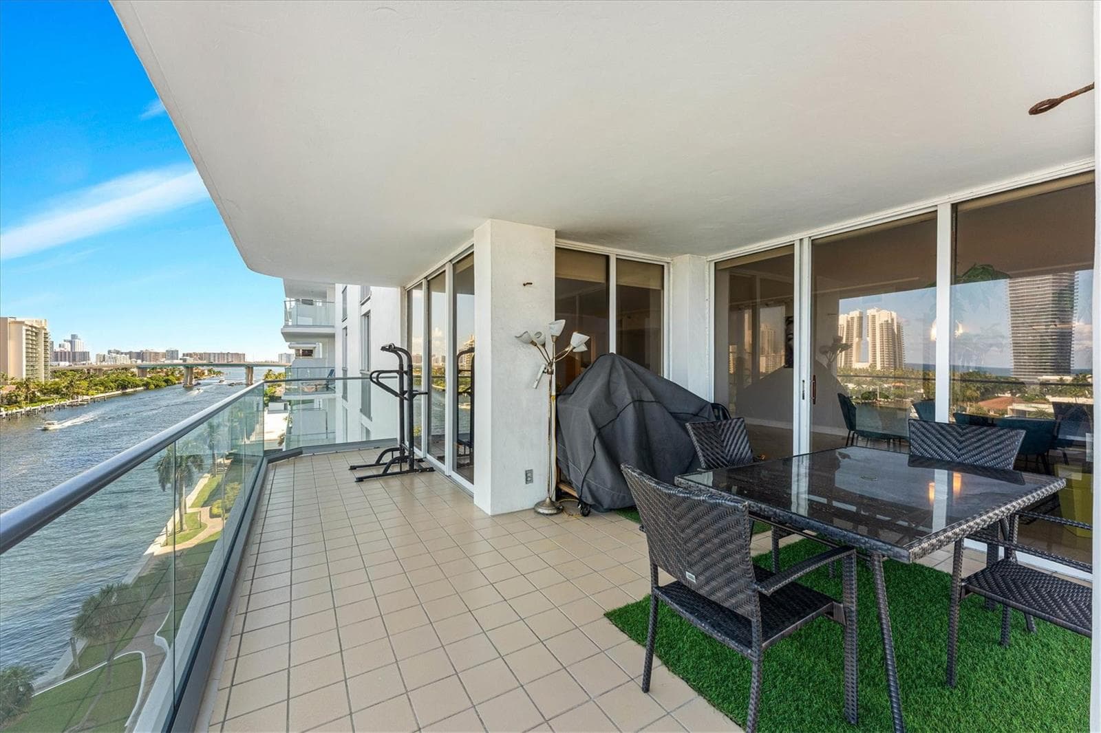 19707 Turnberry Way # 9J, Aventura FL 33180 — 23