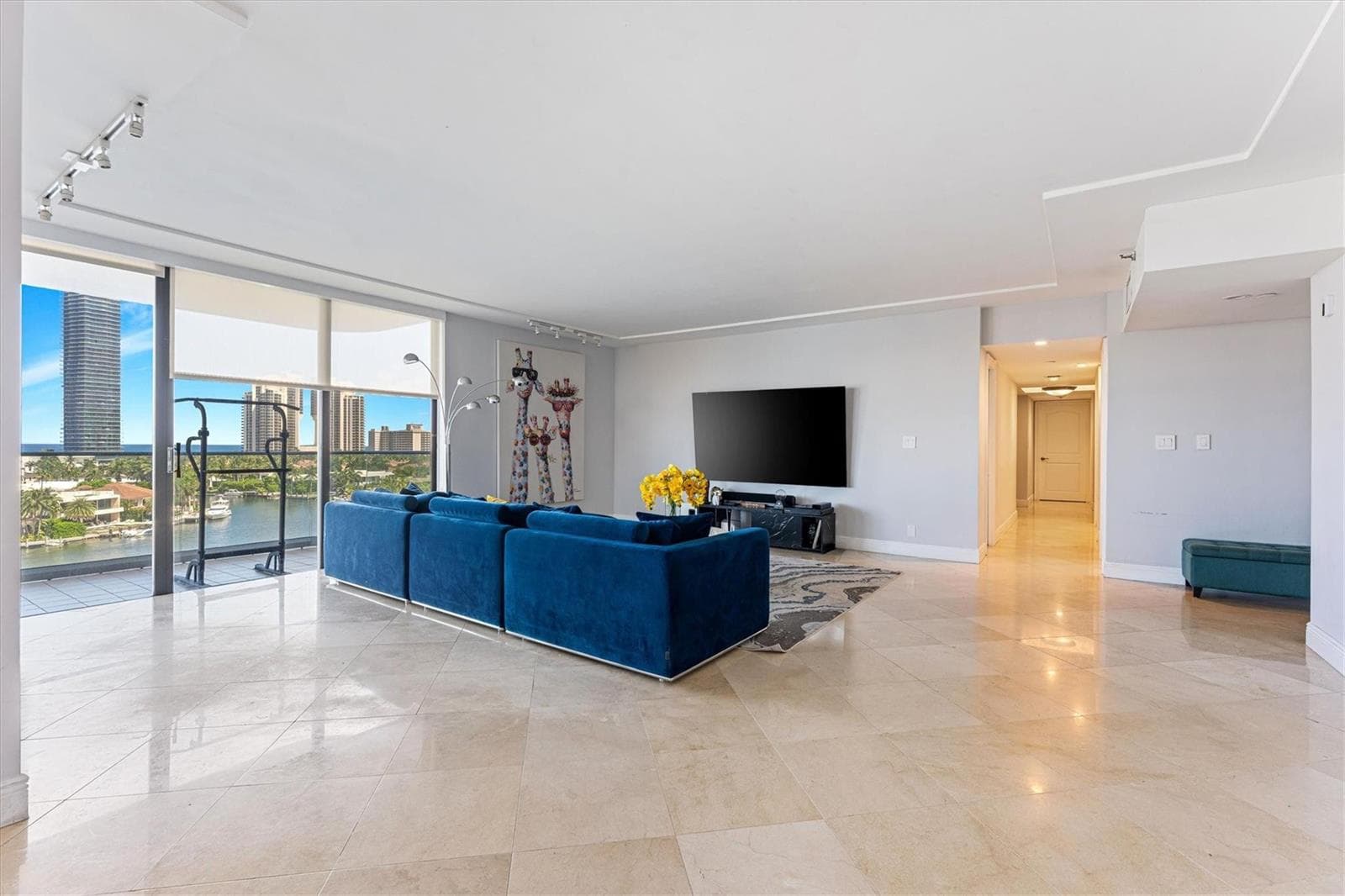 19707 Turnberry Way # 9J, Aventura FL 33180 — 5