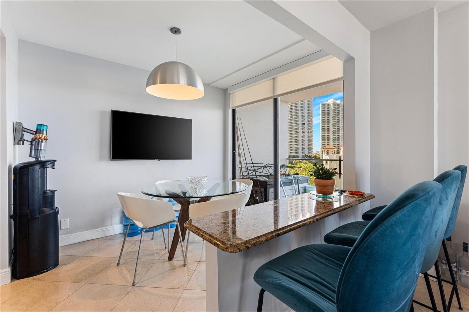 19707 Turnberry Way # 9J, Aventura FL 33180 — 9