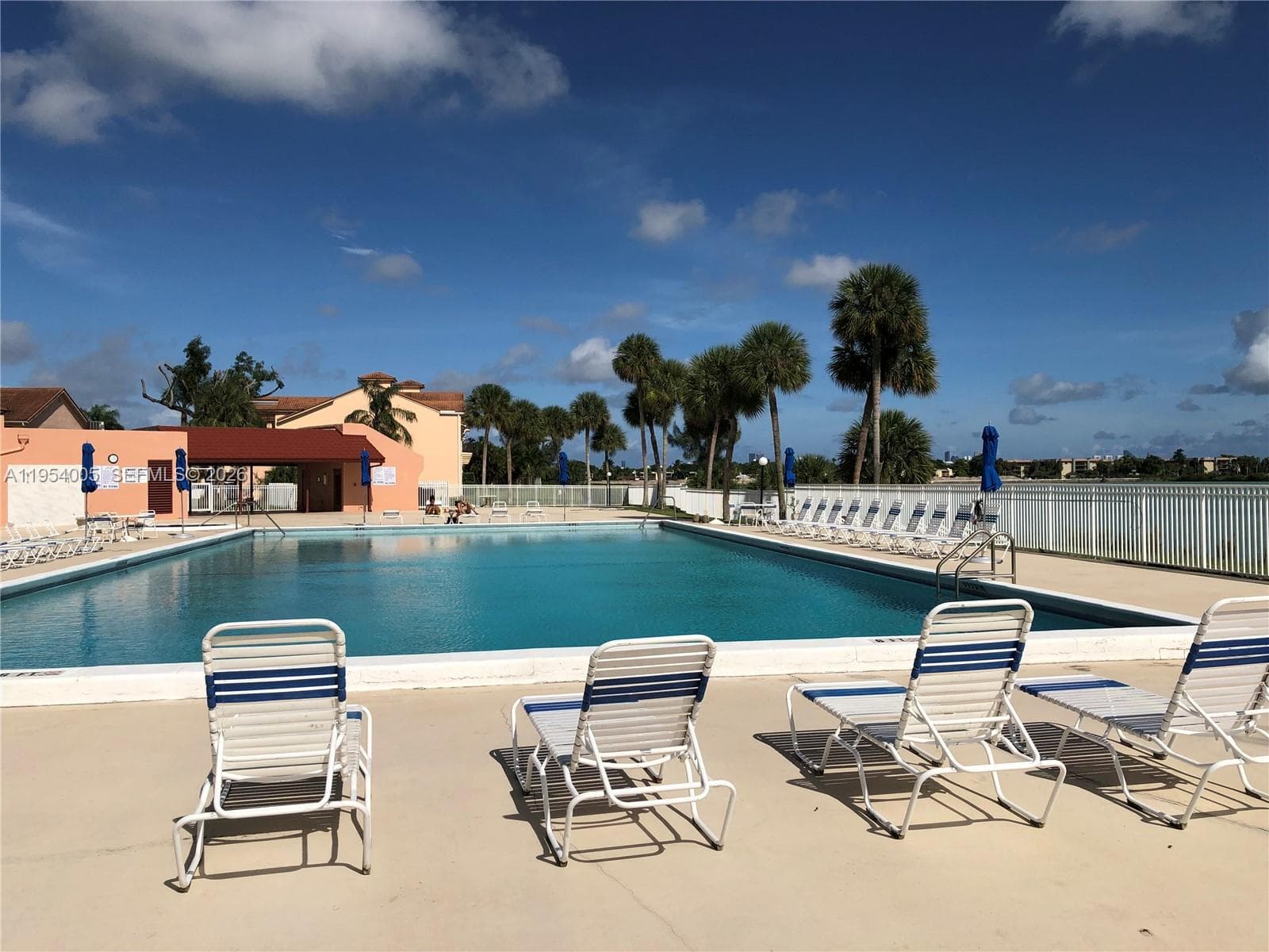 20850 San Simeon Way # 5, Miami FL 33179 — 16