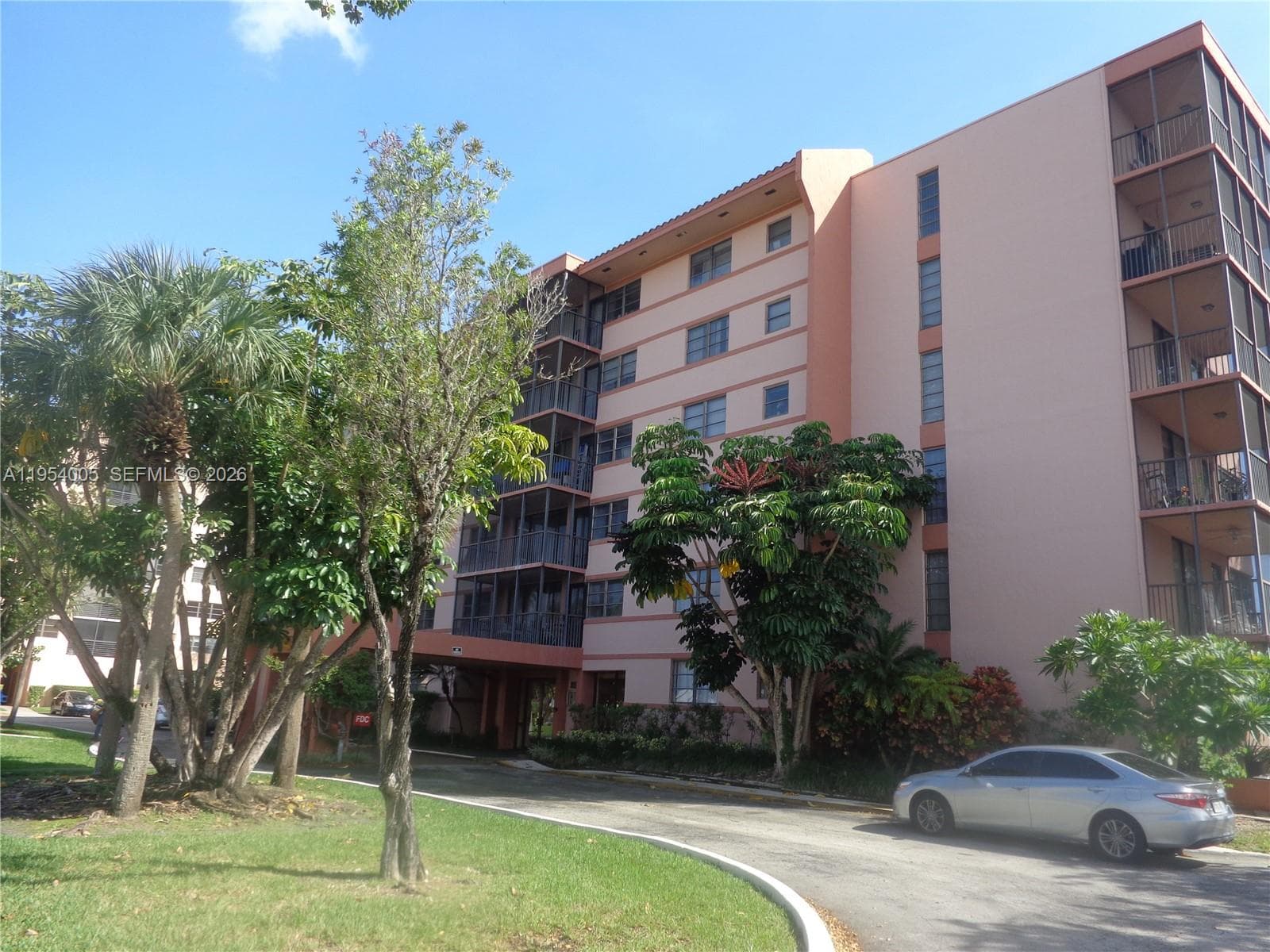 20850 San Simeon Way # 5, Miami FL 33179 — 1