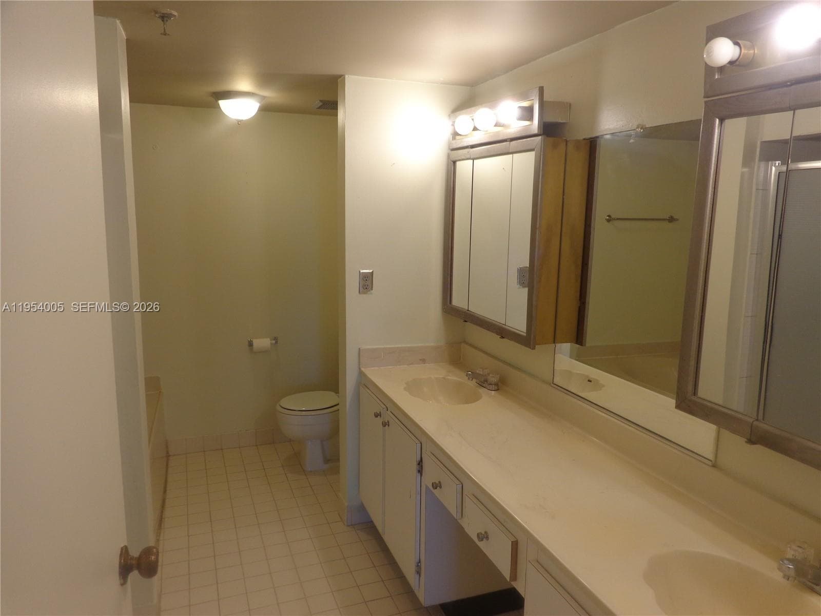 20850 San Simeon Way # 5, Miami FL 33179 — 8