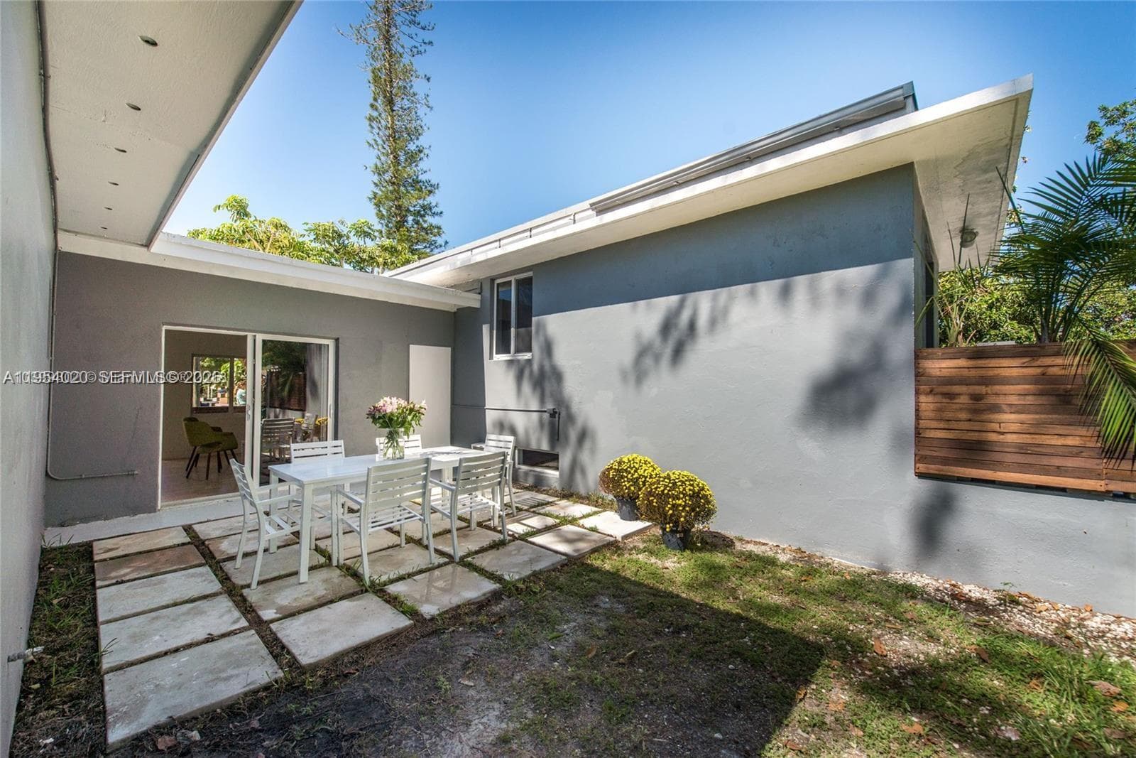 11515 NE 12th Ave, Miami FL 33161 — 4