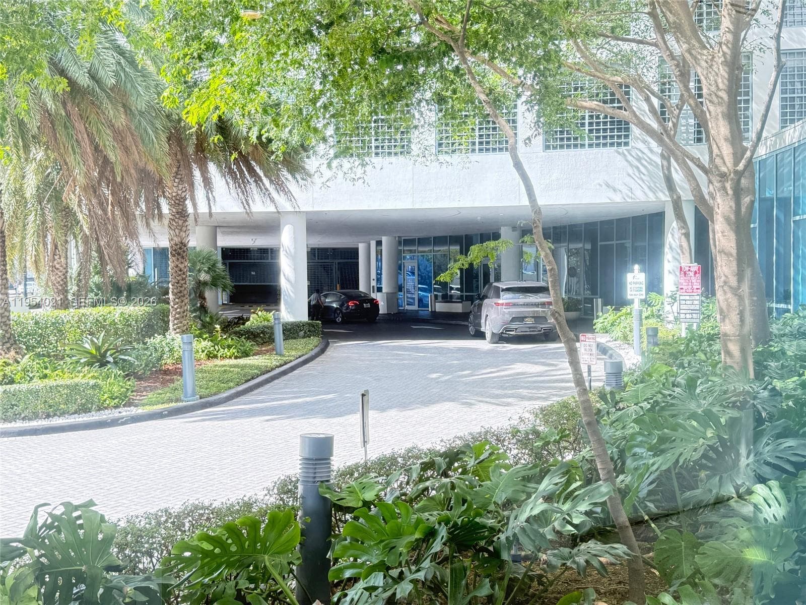 601 NE 36th St # 1112, Miami FL 33137 — 24