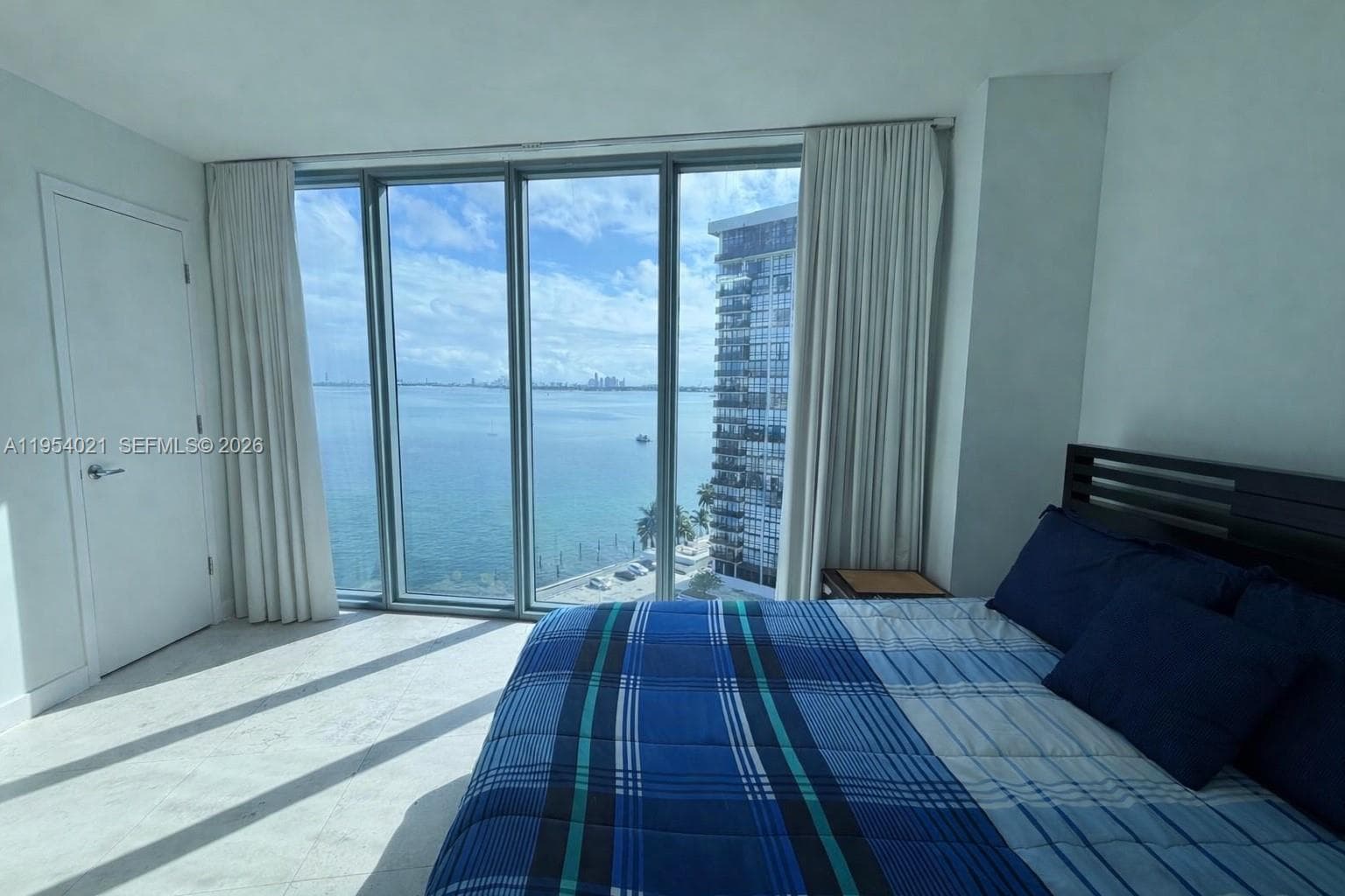 601 NE 36th St # 1112, Miami FL 33137 — 10
