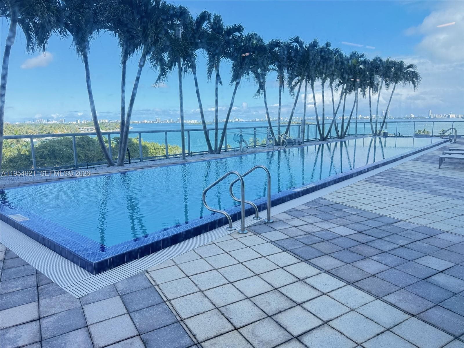 601 NE 36th St # 1112, Miami FL 33137 — 19