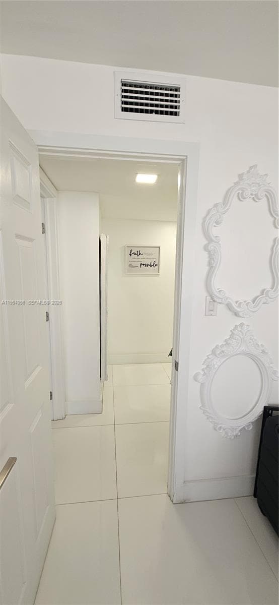 18041 Biscayne Blvd # 1405, Aventura FL 33160 — 27