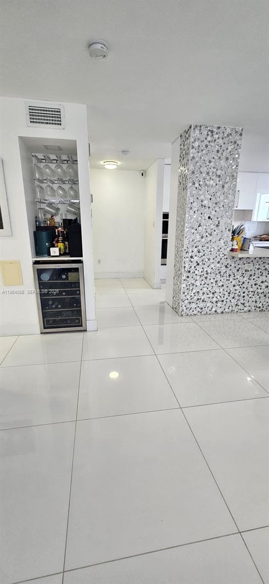 18041 Biscayne Blvd # 1405, Aventura FL 33160 — 22