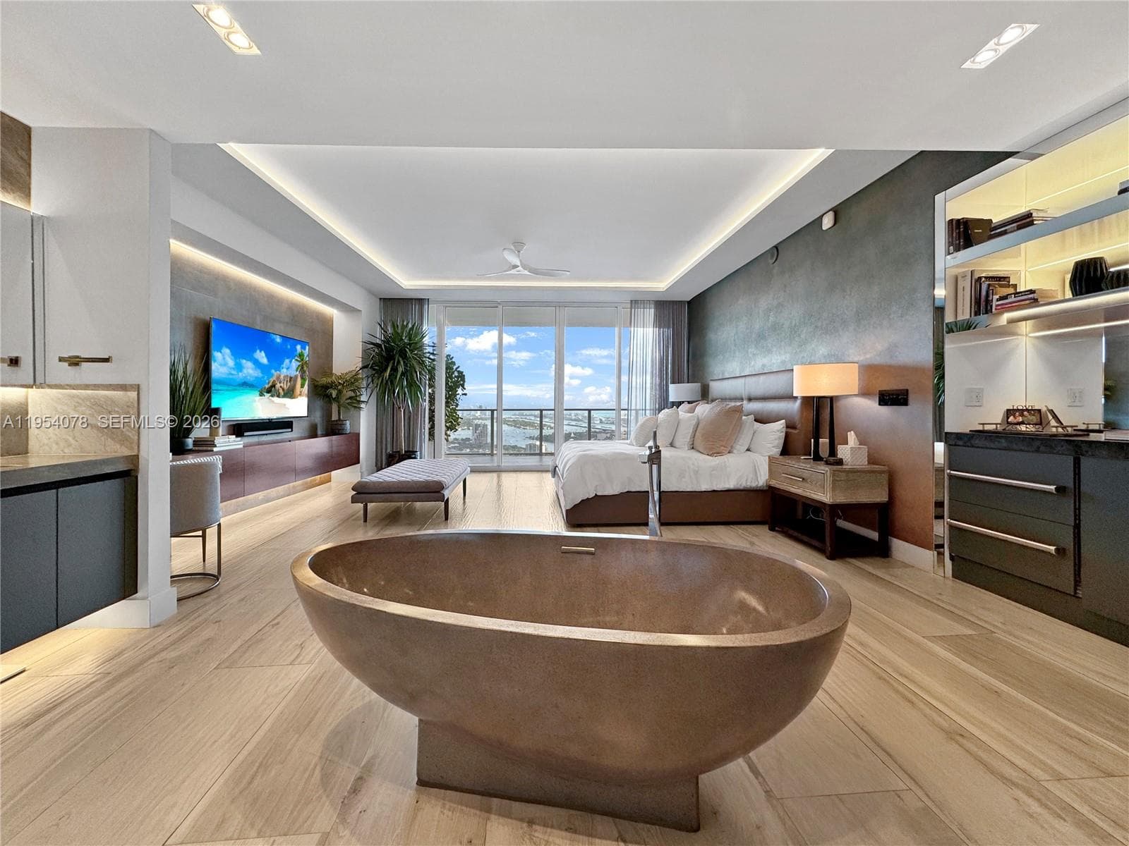 2020 N Bayshore Dr # 4104, Miami FL 33137 — 30