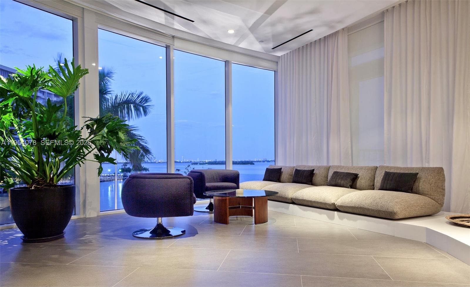 2020 N Bayshore Dr # 4104, Miami FL 33137 — 82