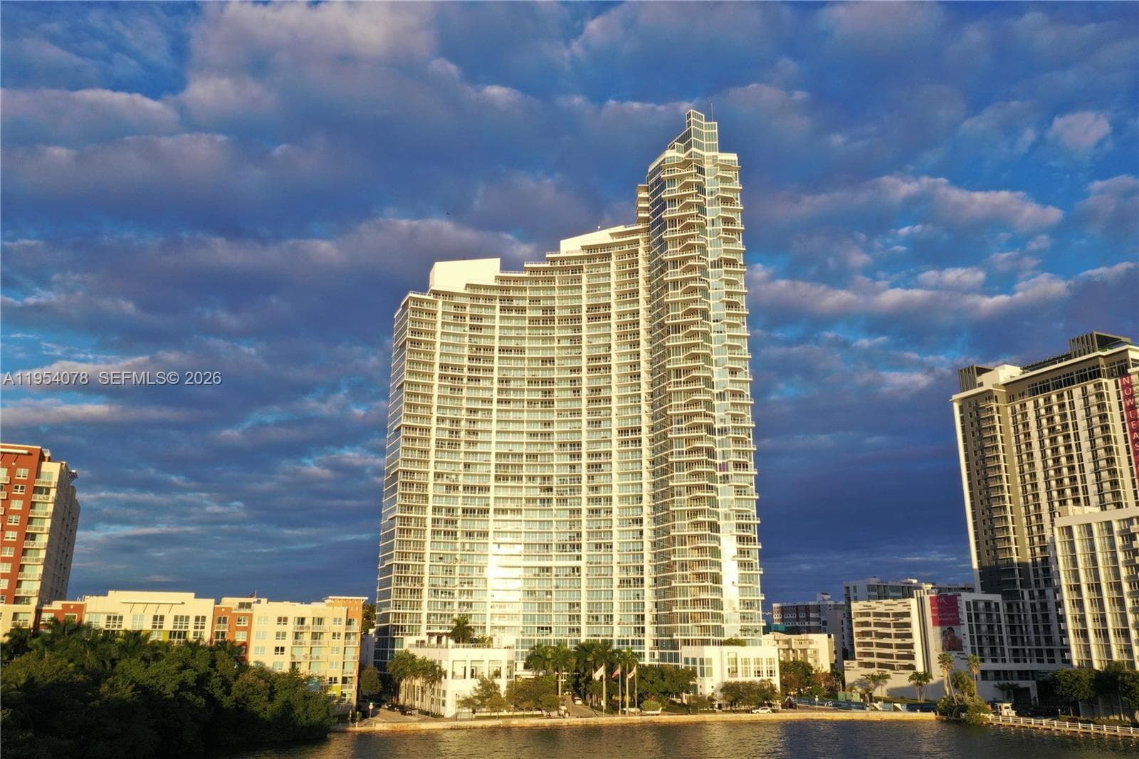 2020 N Bayshore Dr # 4104, Miami FL 33137 — 83