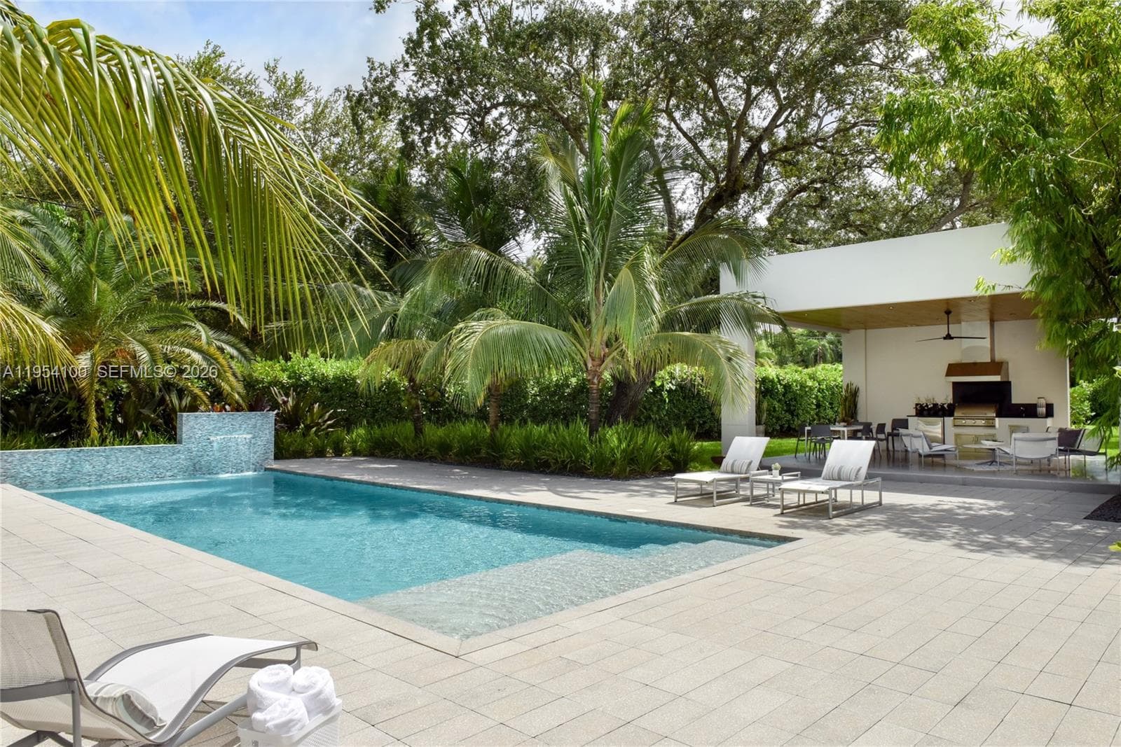 11050 SW 69th Ave, Pinecrest FL 33156 — 5