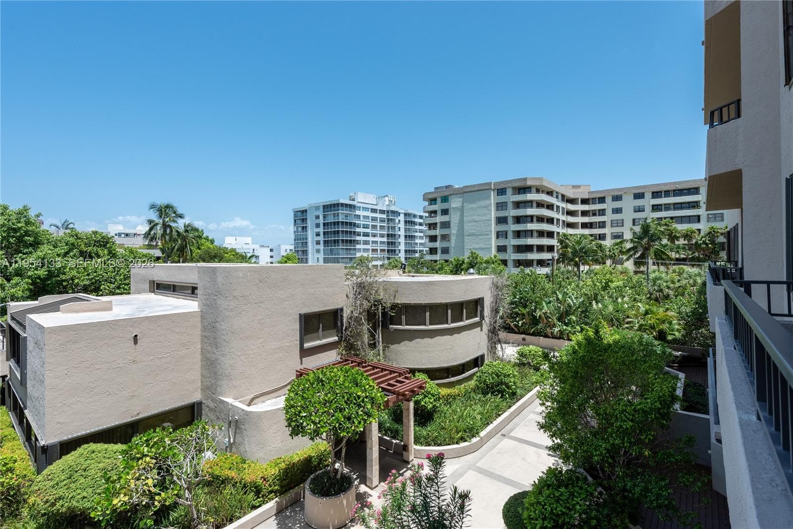 251 Crandon Blvd # 306, Key Biscayne FL 33149 — 22
