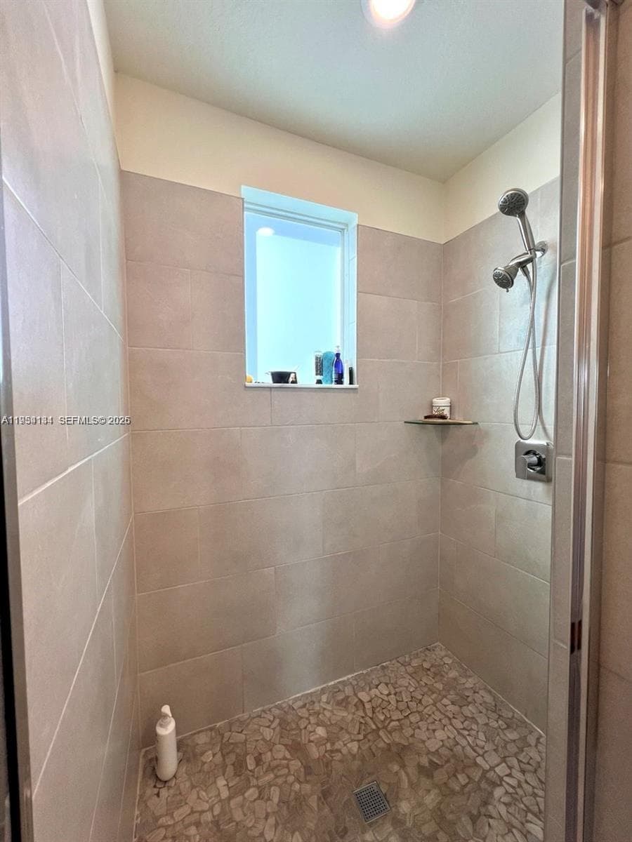 6420 NW 102nd Path # 304, Doral FL 33178 — 16