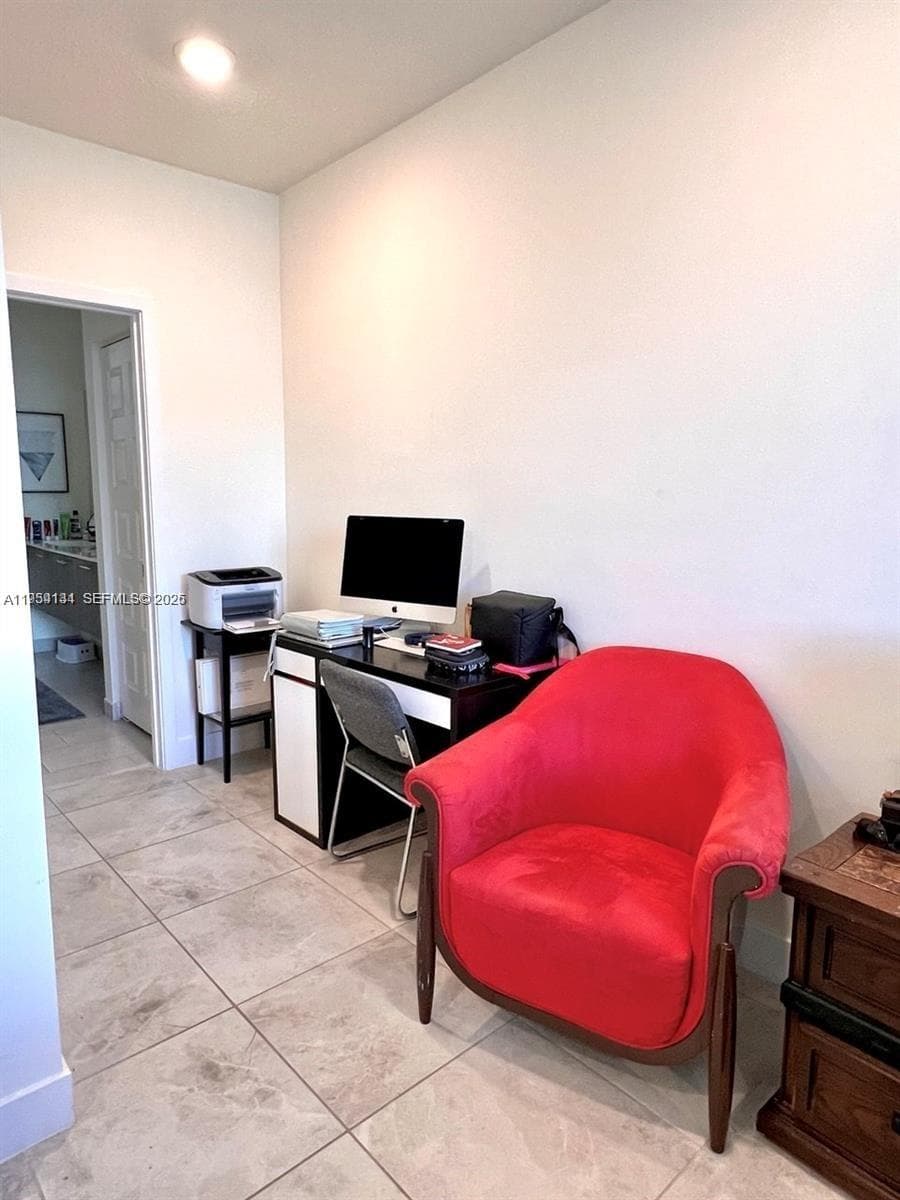 6420 NW 102nd Path # 304, Doral FL 33178 — 11
