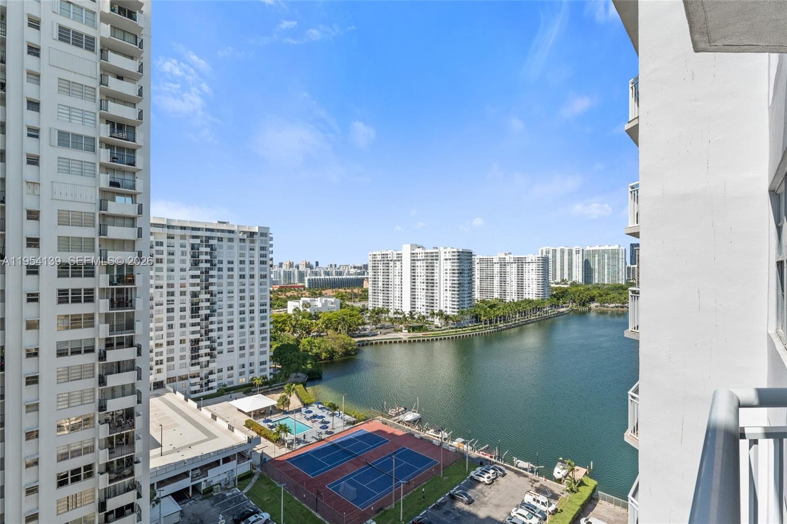 18061 Biscayne Blvd # 1701, Aventura FL 33160 — 2