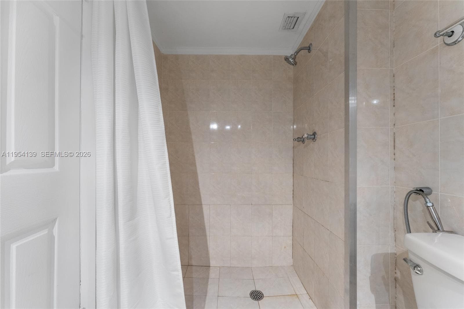 18061 Biscayne Blvd # 1701, Aventura FL 33160 — 16