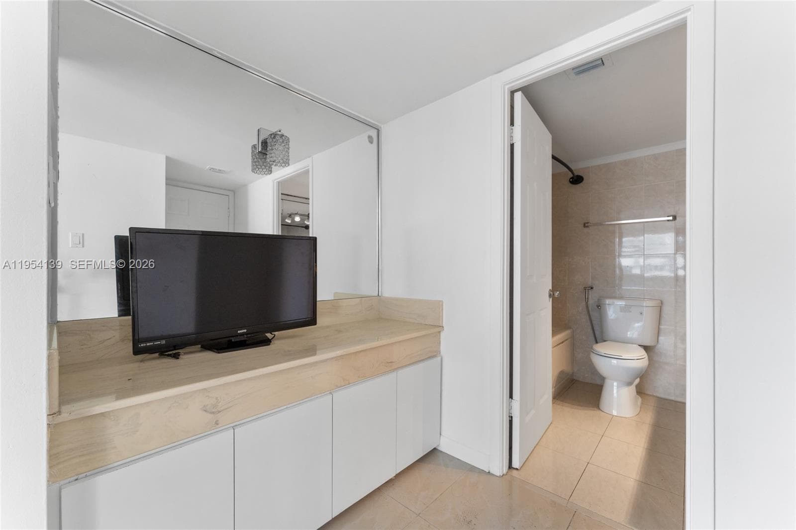 18061 Biscayne Blvd # 1701, Aventura FL 33160 — 22