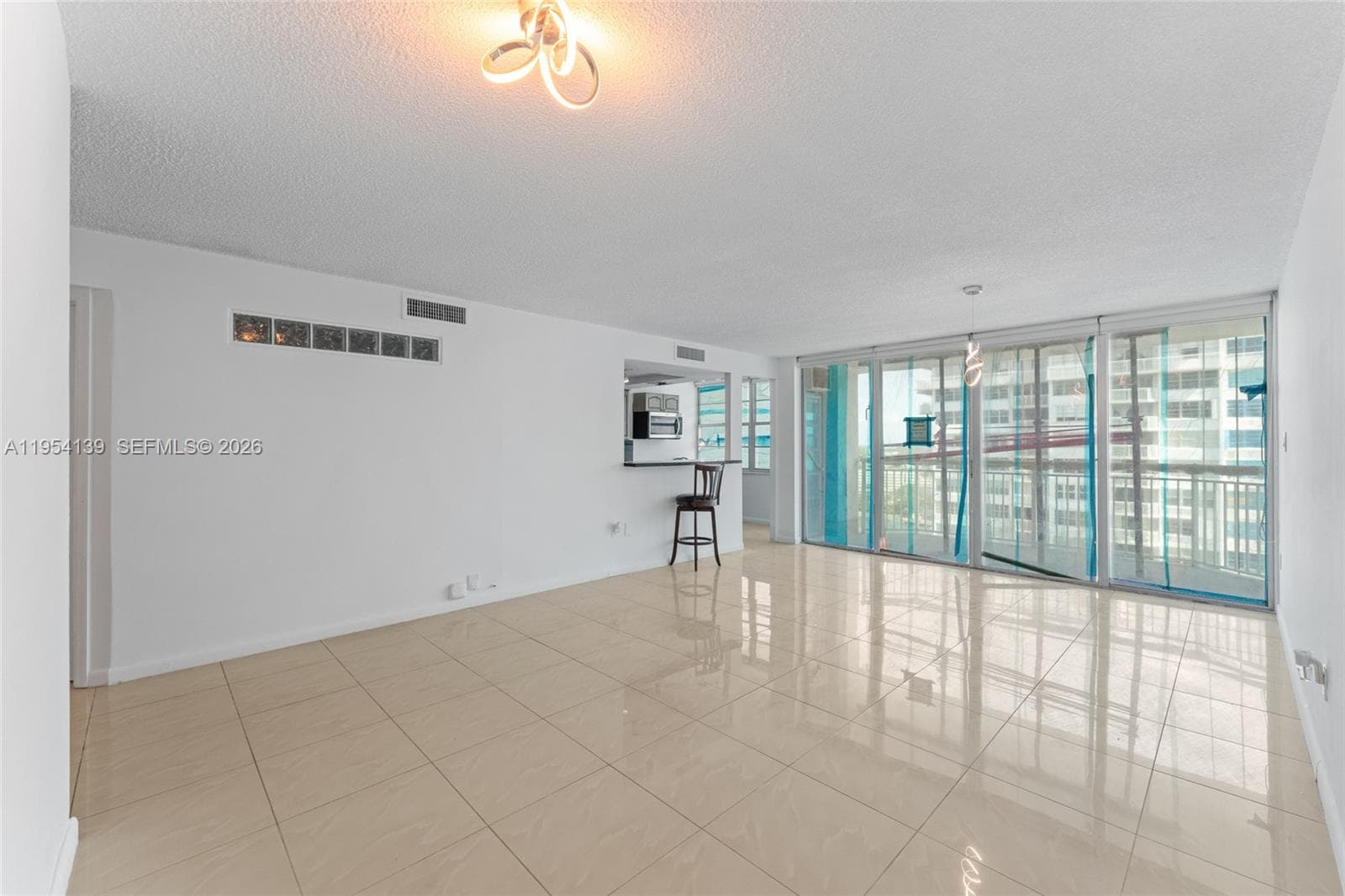 18061 Biscayne Blvd # 1701, Aventura FL 33160 — 7