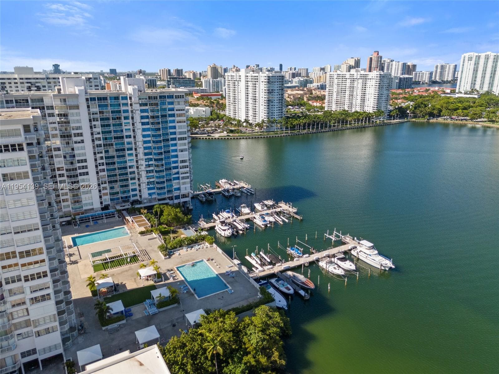 18061 Biscayne Blvd # 1701, Aventura FL 33160 — 3