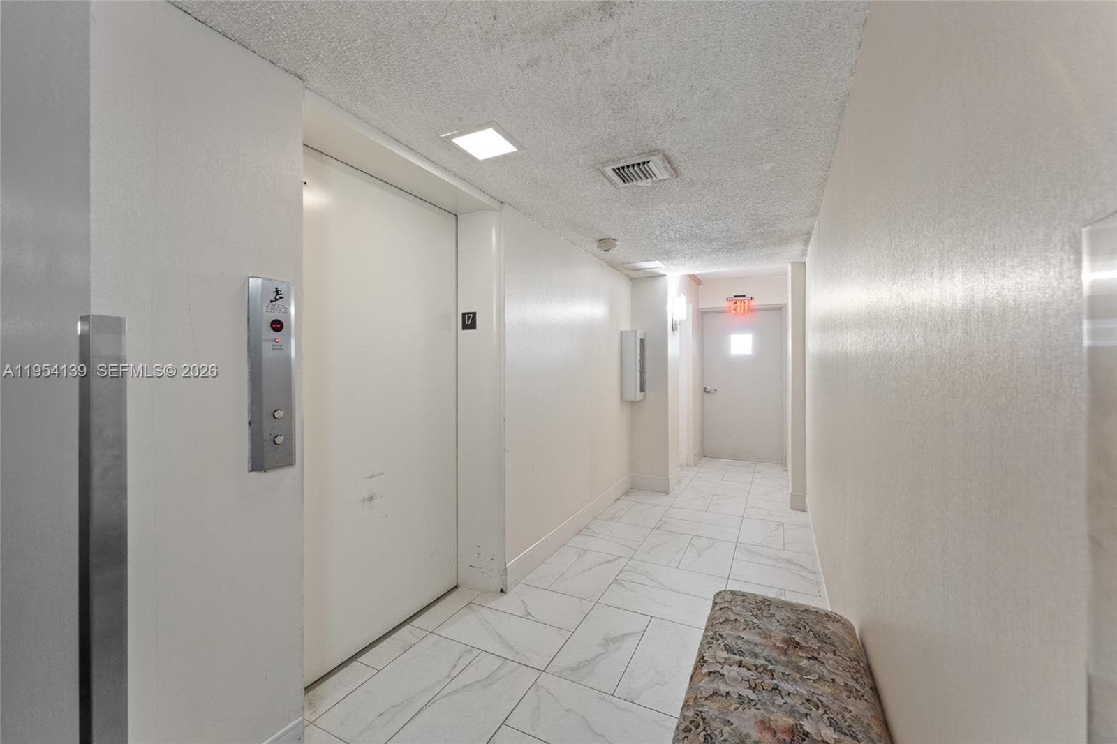 18061 Biscayne Blvd # 1701, Aventura FL 33160 — 18